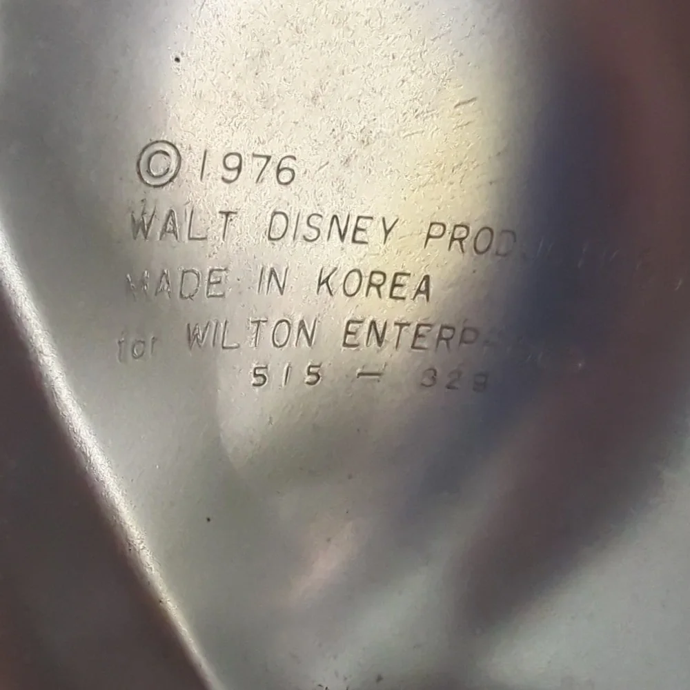 1976 Wilton Mickey Mouse Cake Pan